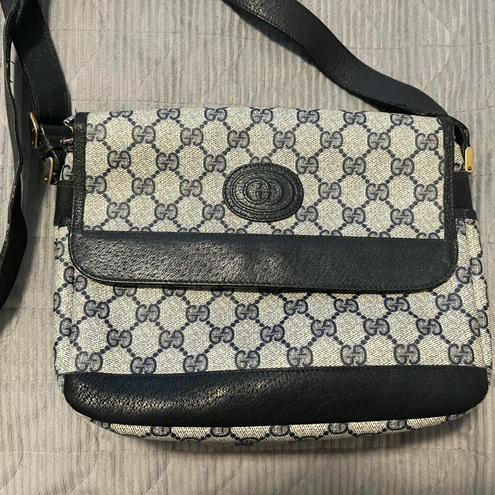 Gucci Crossbody handbag Authentic